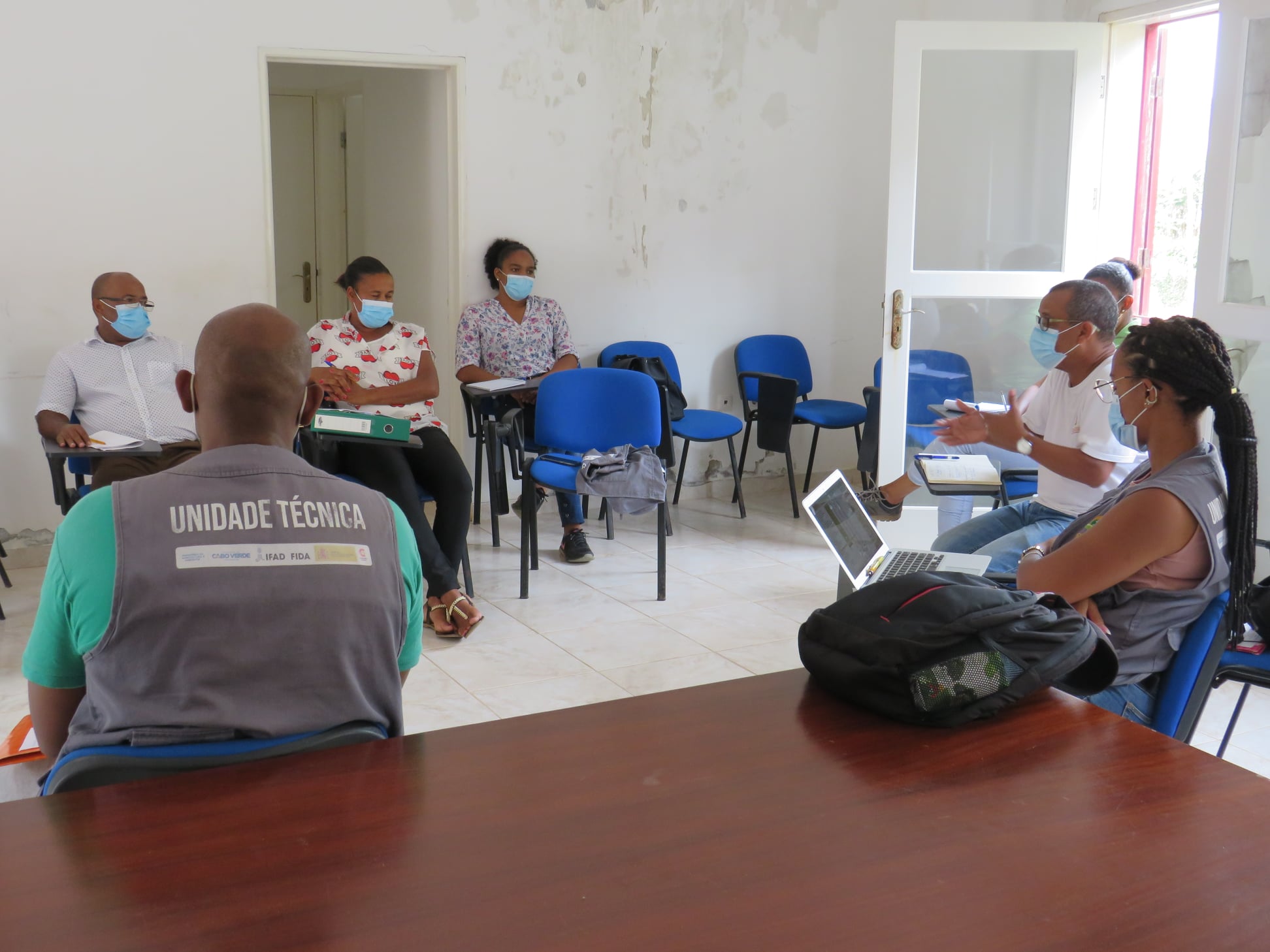 Você está visualizando atualmente POSER e ASDIS reúnem-se num encontro de trabalho para juntos analisarem a possibilidade dos créditos para os beneficiários dos projetos em São Nicolau