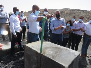 Leia mais sobre o artigo Fogo: Primeiro Ministro de Cabo Verde, inaugura projeto hidropastoril de Cabeça Fundão